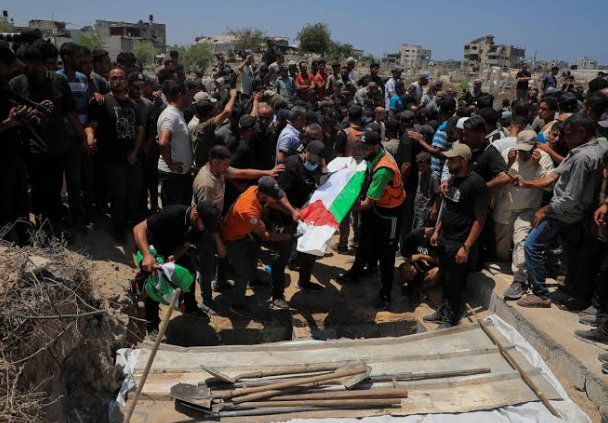 Mass funeral in Gaza for over 110 Palestinians found in rubble