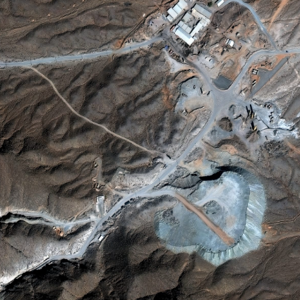 Trump Threatens Iran Over Pickaxe Mountain, Raising Fears of Possible U.S Nuclear Strike