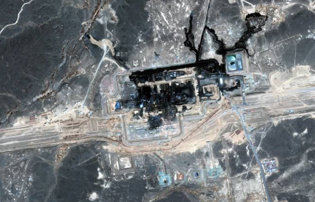 New attacks in Hormuz and Saudi test nerves as war's spread worsens oil disruption