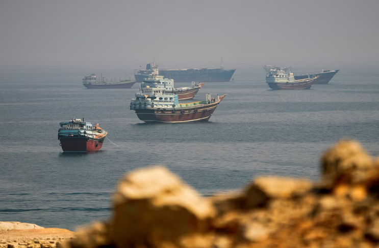 Oil Supply Fears Surge as Strait of Hormuz Traffic Plunges to Just 3 Ships