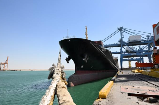 Oil prices settle lower as crude flows from Middle East improve