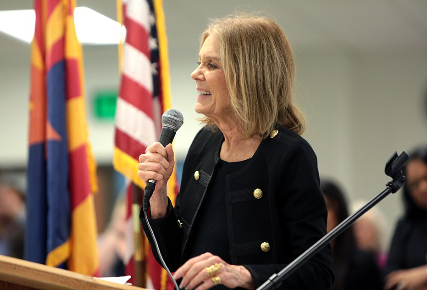 Steinem speaking with supporters at the Women Together Arizona Summit at Carpenters Local Union in Phoenix, Arizona, September 2016.